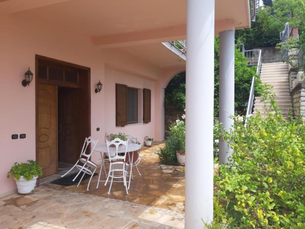 Guesthouse Villa Rosa Berat Eksteriør bilde