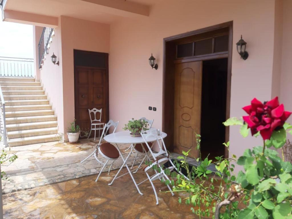 Guesthouse Villa Rosa Berat Eksteriør bilde